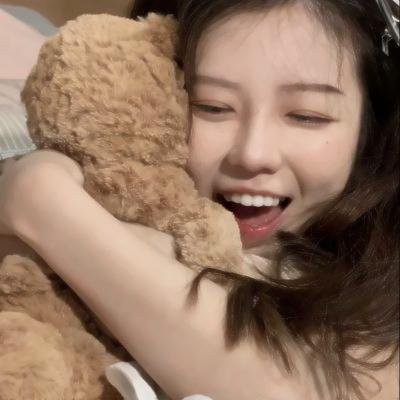 致不会表达爱的人海报