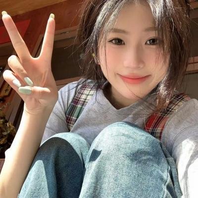 倾情百老汇海报